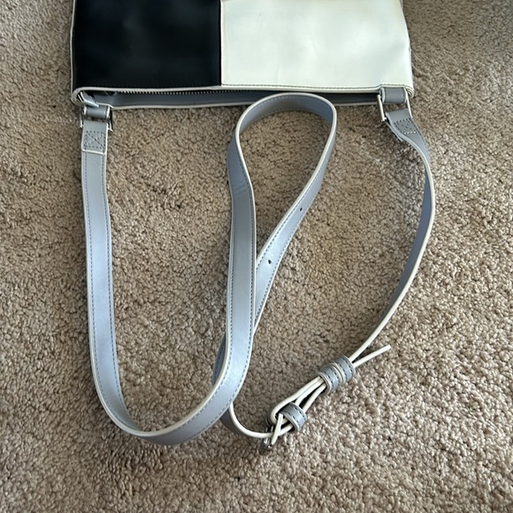 SOLD- Leather Vera Bradley Color Block Large Hipster - Picture 6 of 7